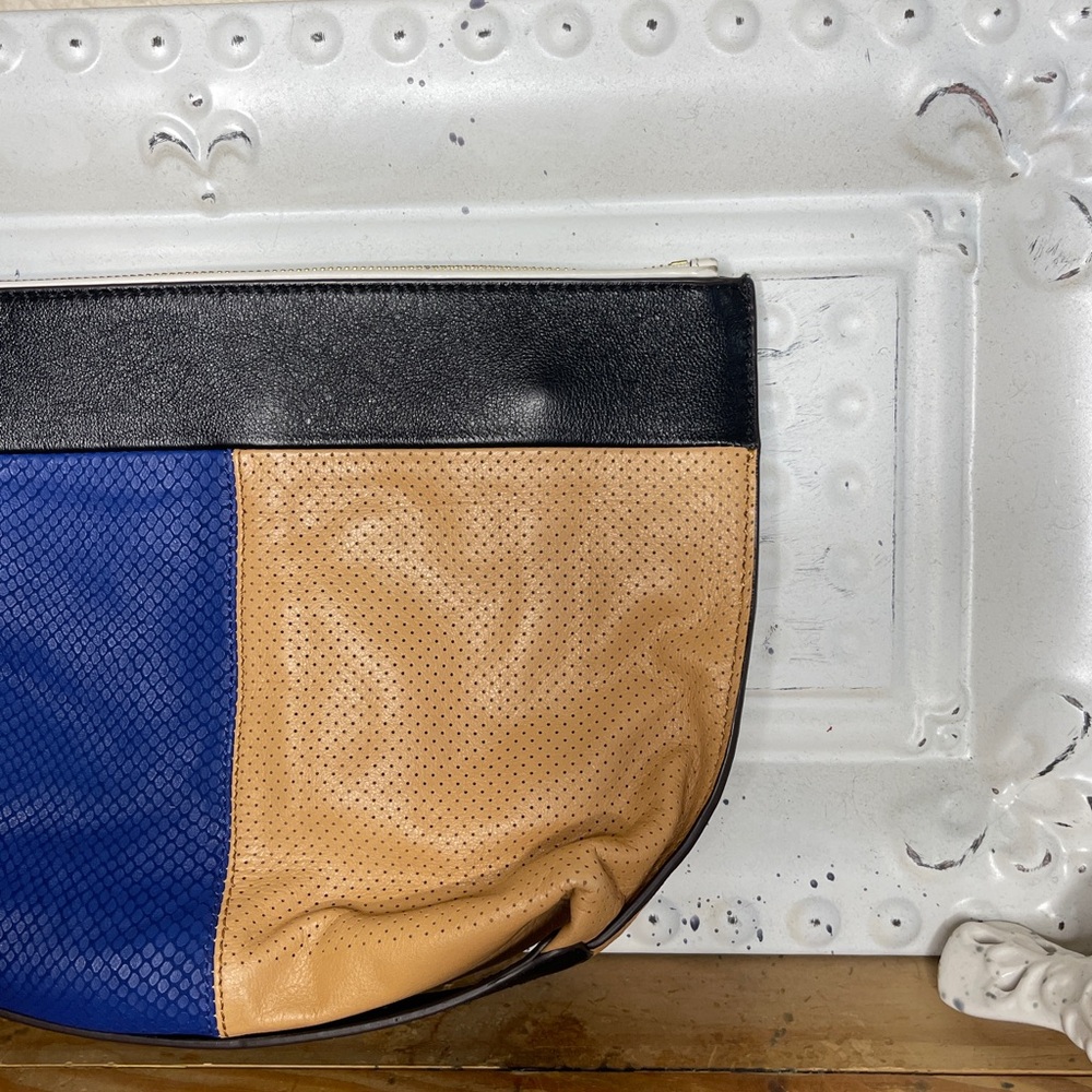 Banana Republic Colorblock Mixed-Media Leather Wristlet Clutch y2k - Picture 3 of 9
